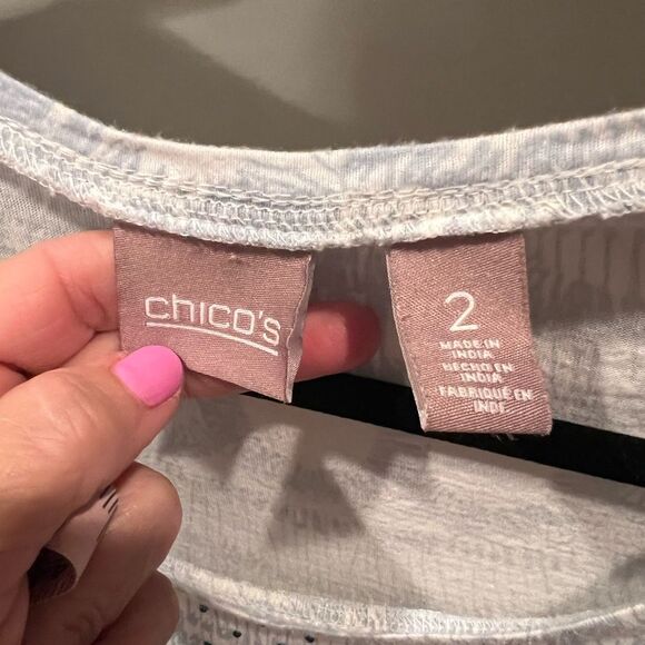 Chico’s top size large - Picture 2 of 4